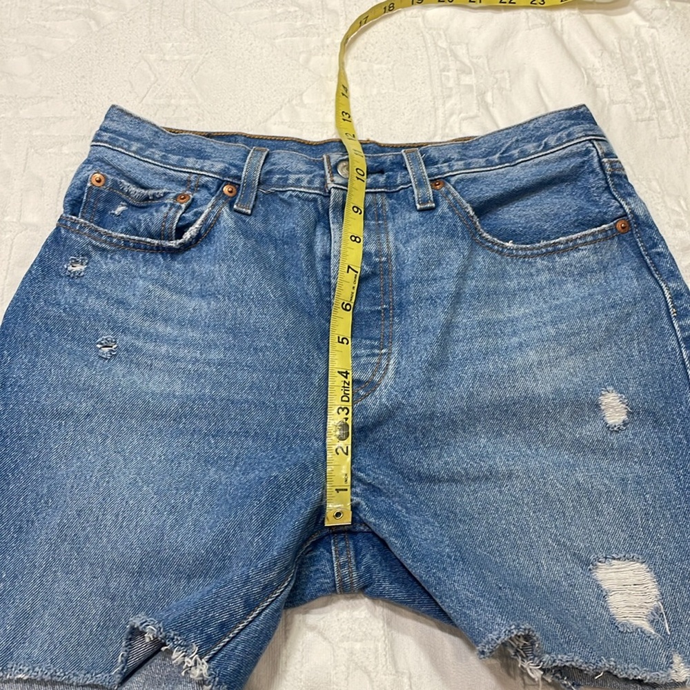 Levi’s 501 Button Fly High Waist Cut Off Jean Shorts Size 28 - Picture 9 of 10